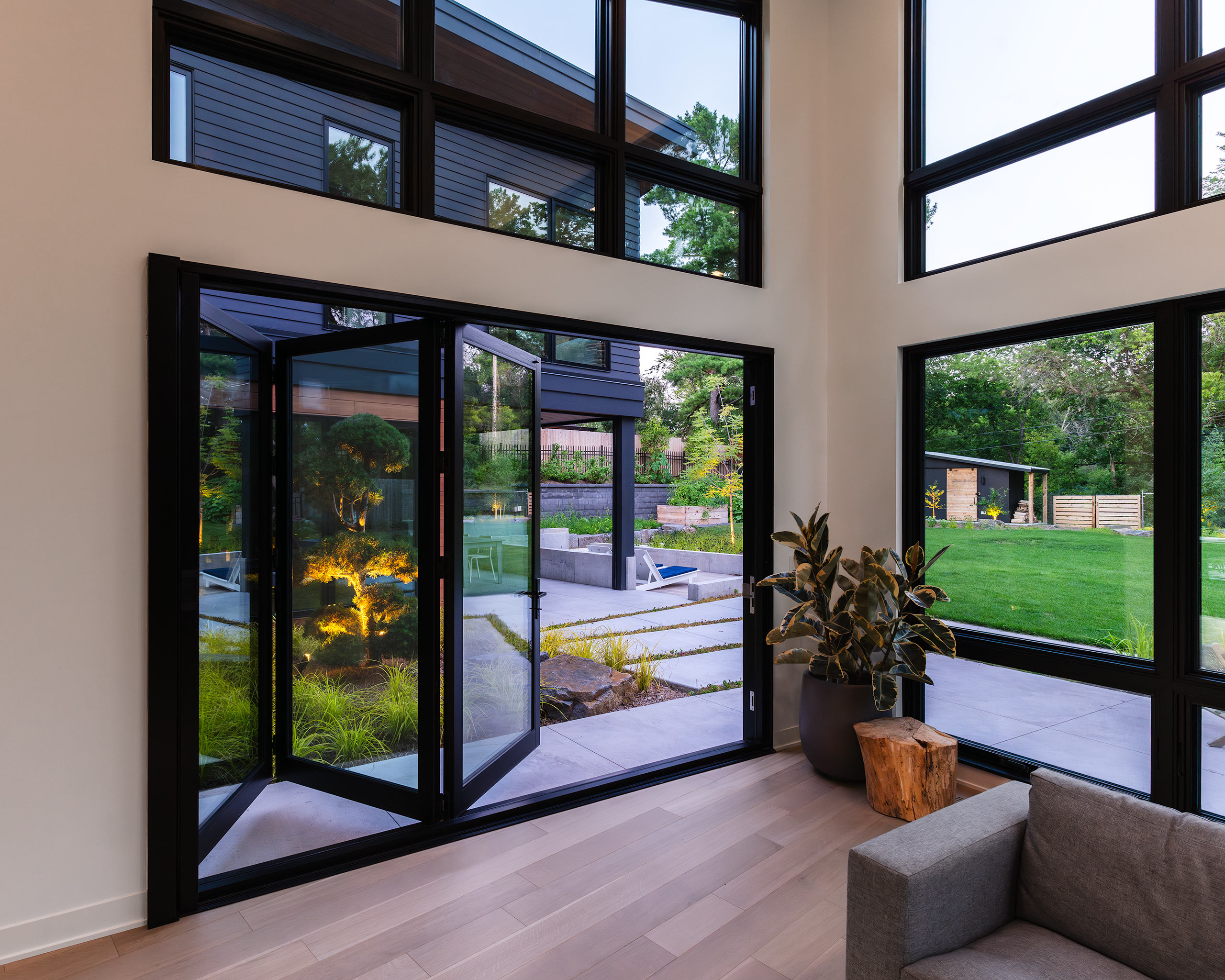Noble_Folding-Door_Cropped_DSC3143