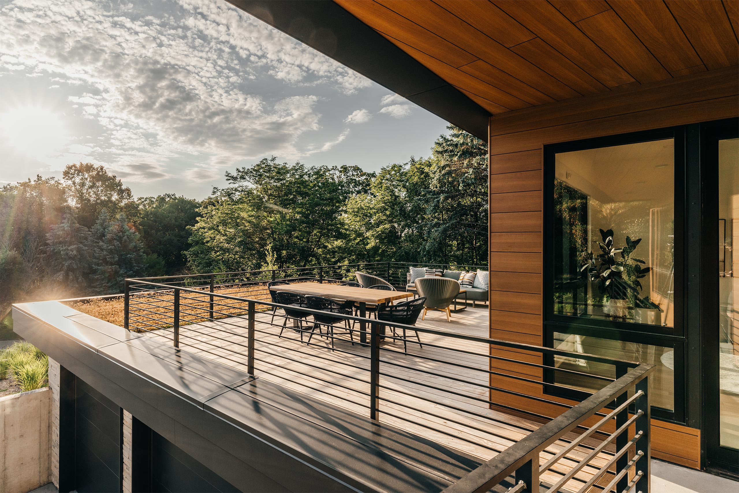 Noble_Front_Deck_Cropped_DSC3008-1