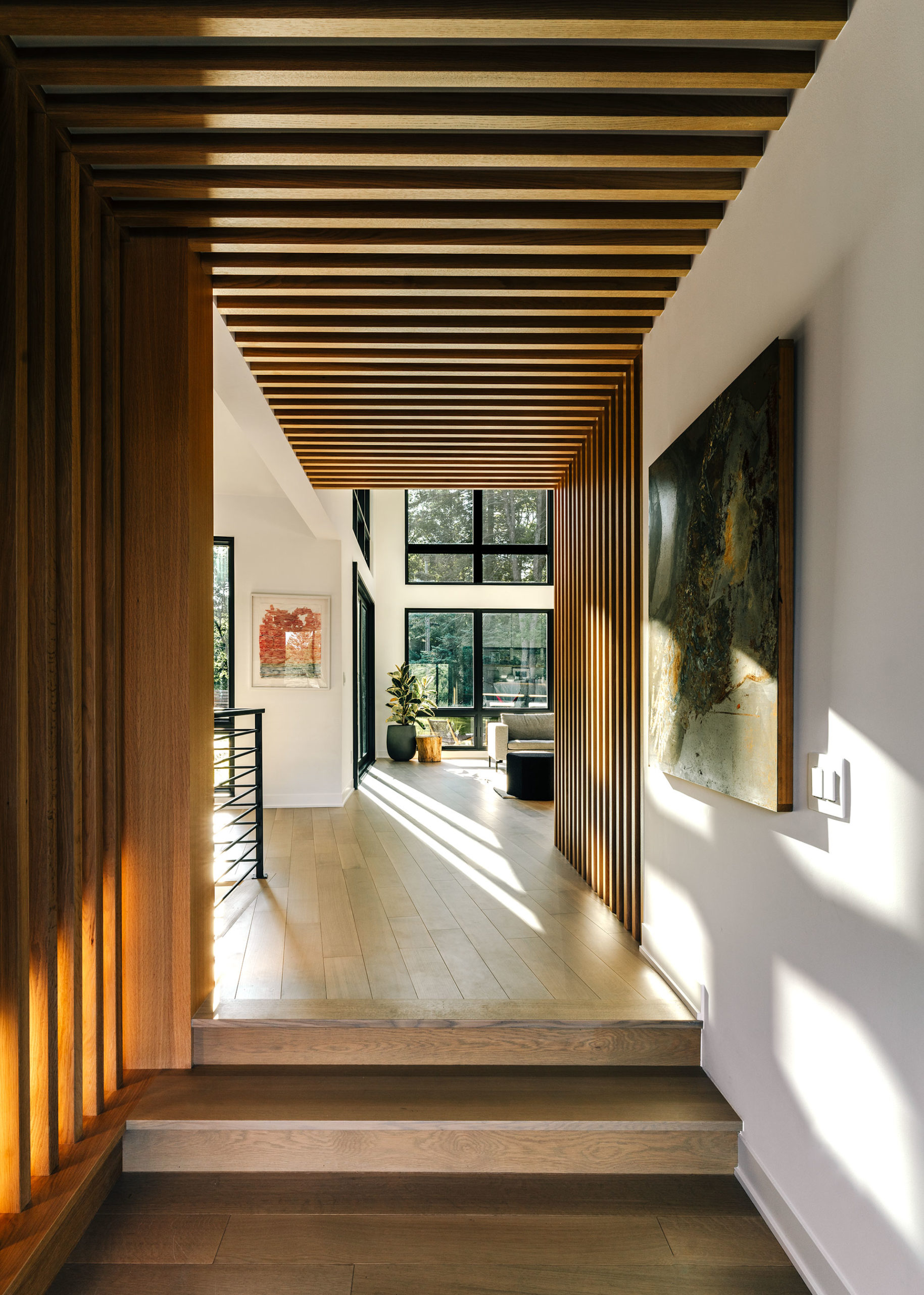 Noble_Interior_Entry_Cropped_DSC2795